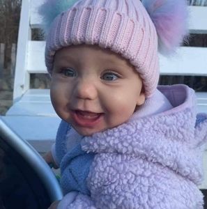 Meet your Posher, Phyllis